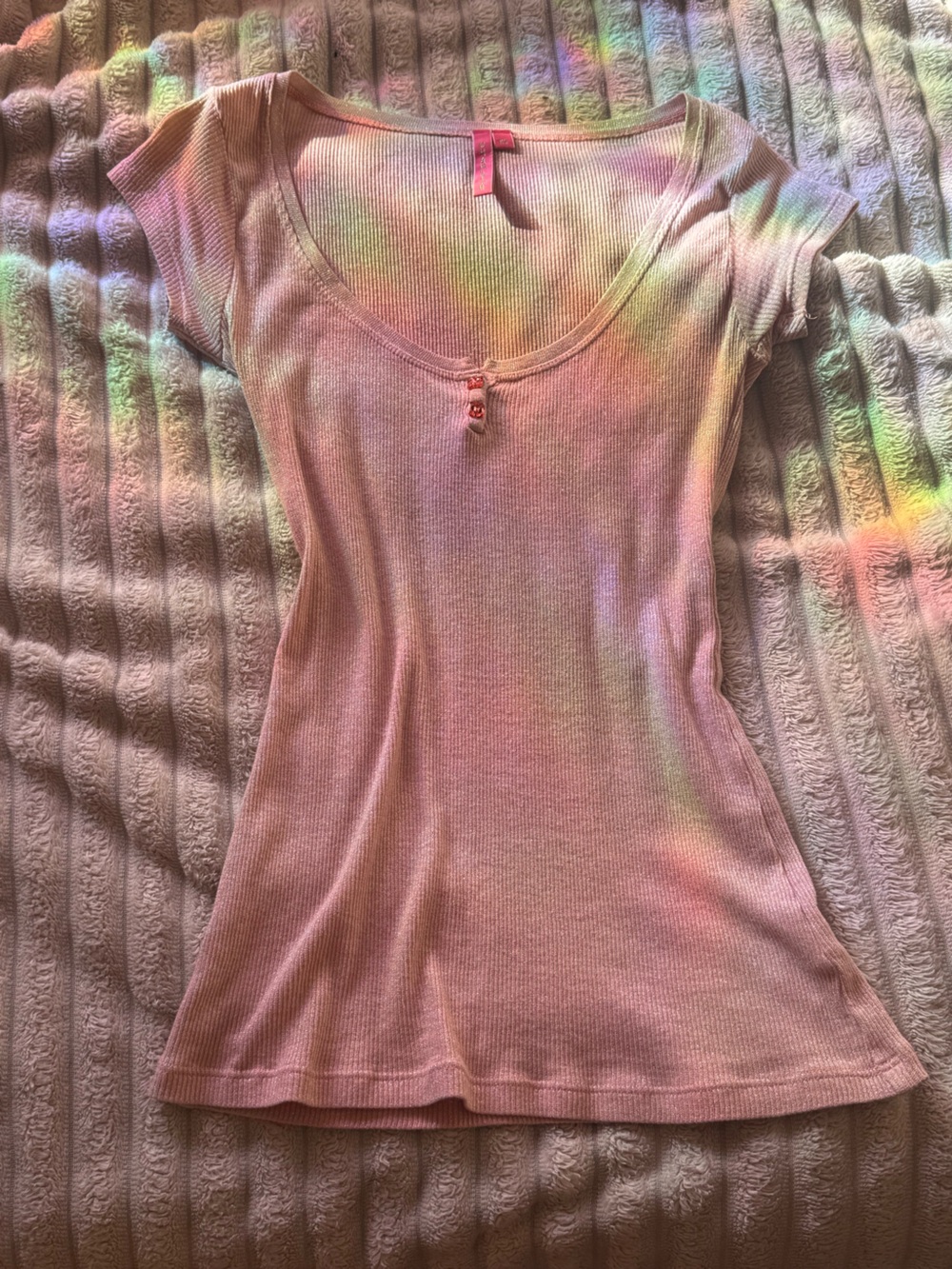 Ribbed Scoop-Neck Button-Front Top in Soft Pink